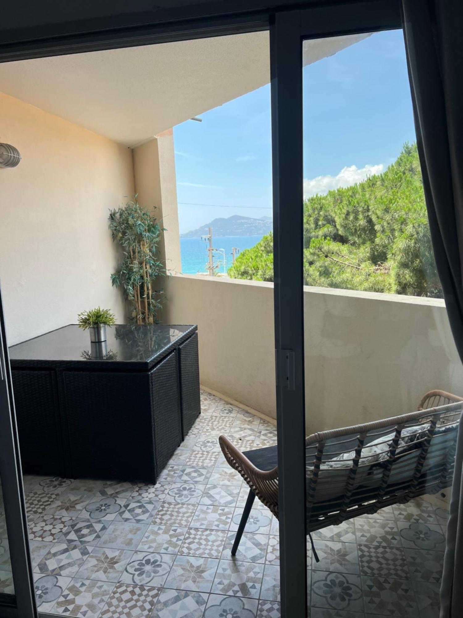 Apartment Joli 2 Pieces Aux Pieds Des Plages
